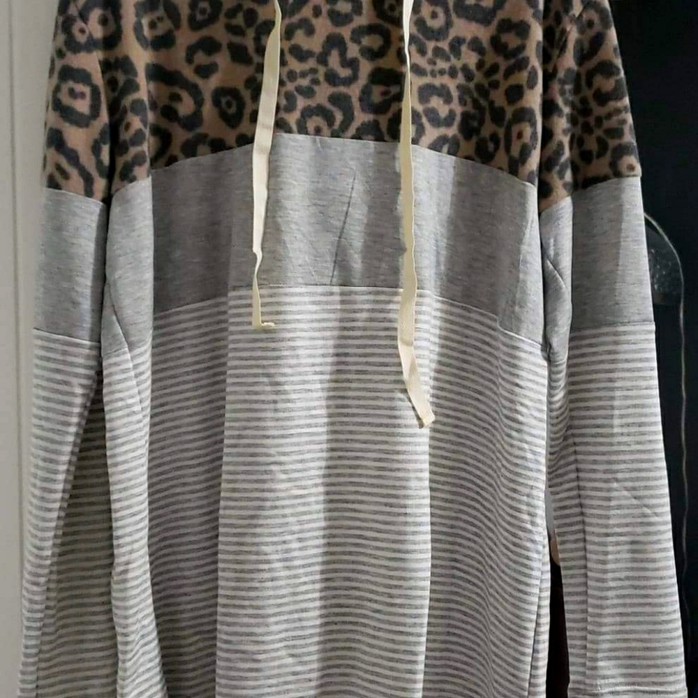 Brushed Leopard Hooded Top
